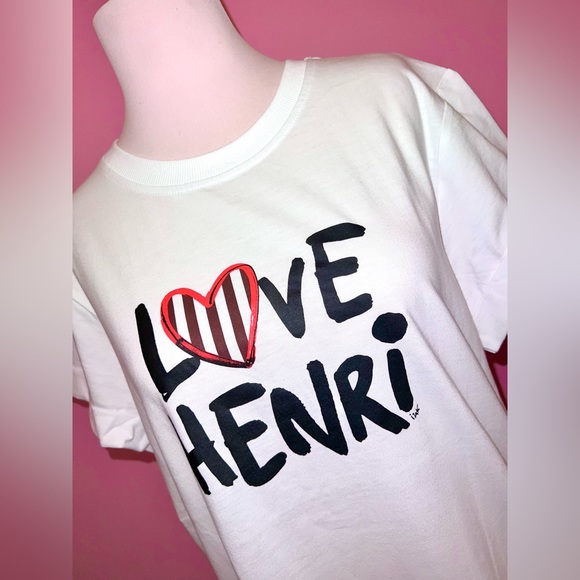 SOLD- Love Henri Bendel T-shirt - Picture 5 of 6